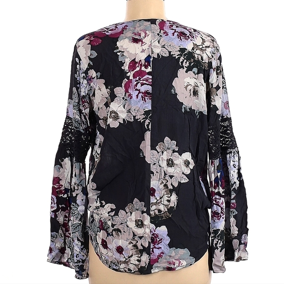 🩶🖤💜 Lovestitch Whimsygoth Floral Blouse 💜🖤🩶 - Picture 2 of 3